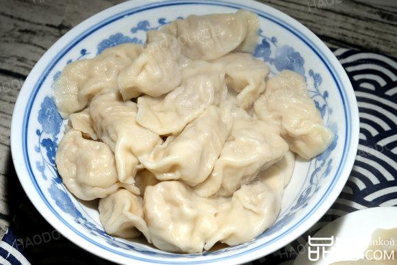 猪肉酸菜饺子