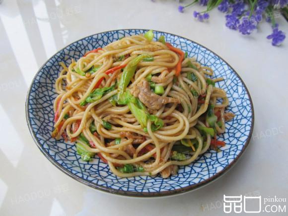 杂蔬肉丝炒面
