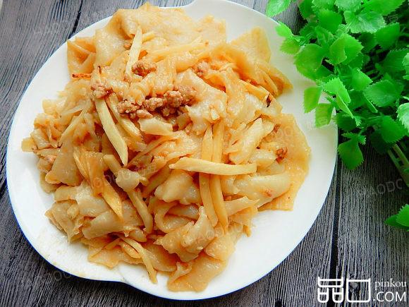 茭白肉丝炒干面皮