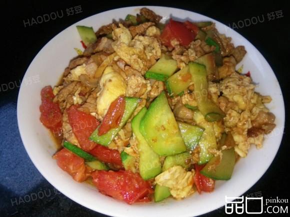 黄瓜西红柿炒鸡蛋肉