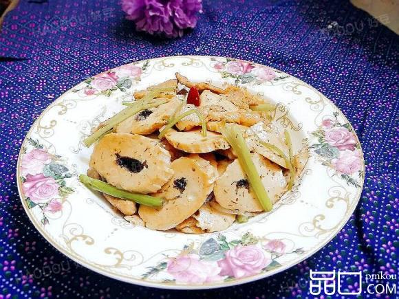 香芹炒鱼卷