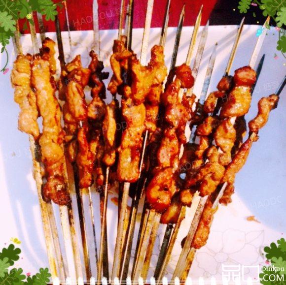 木炭烤肉串