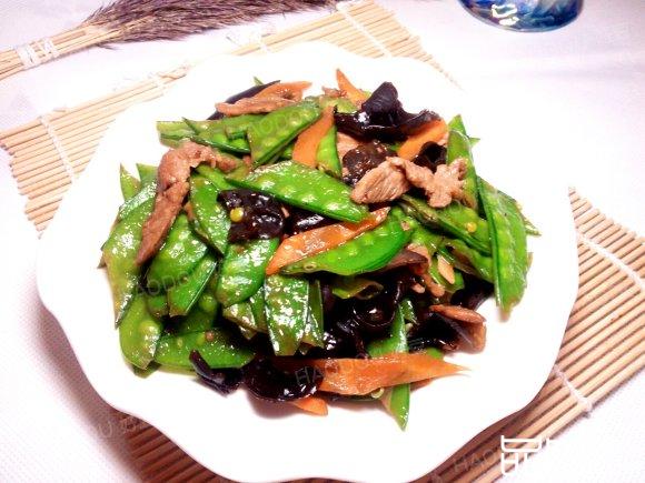 荷兰豆木耳炒肉