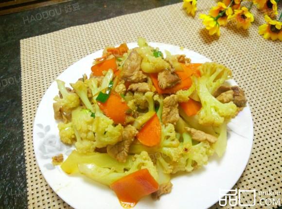 花菜胡萝卜炒肉片