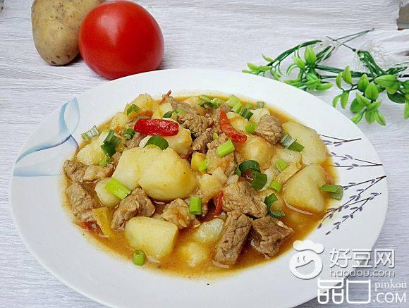 新疆土豆烧羊肉