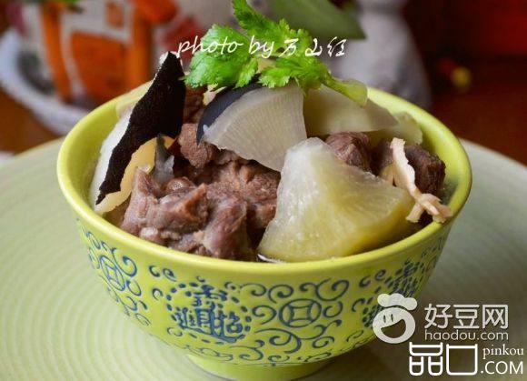 羊肉炖黑萝卜