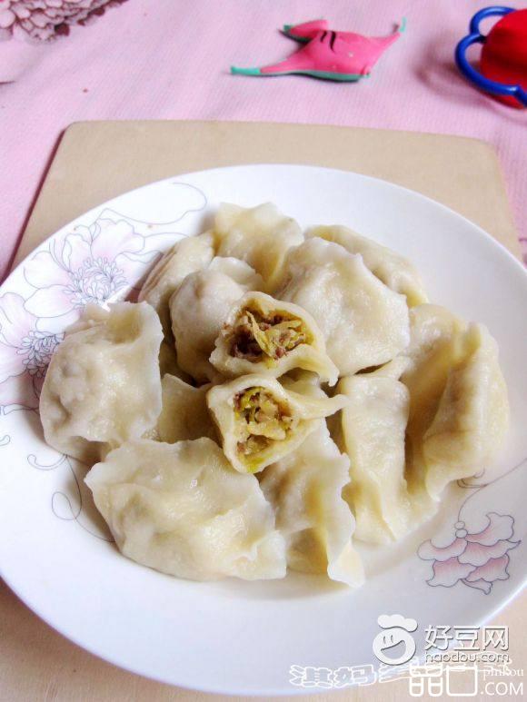 羊肉酸菜饺子