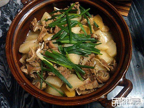 萝卜焖羊肉煲
