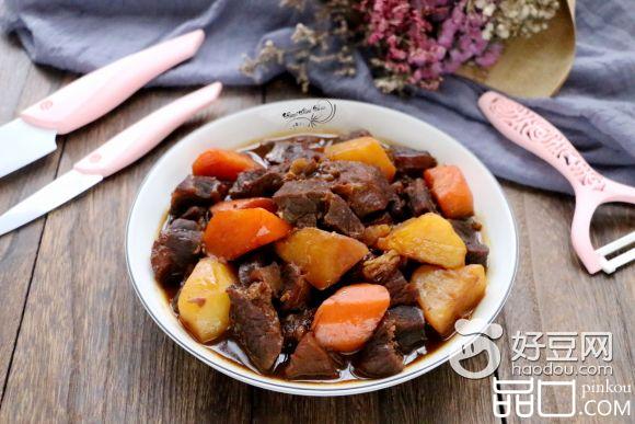 胡萝卜土豆炖牛肉