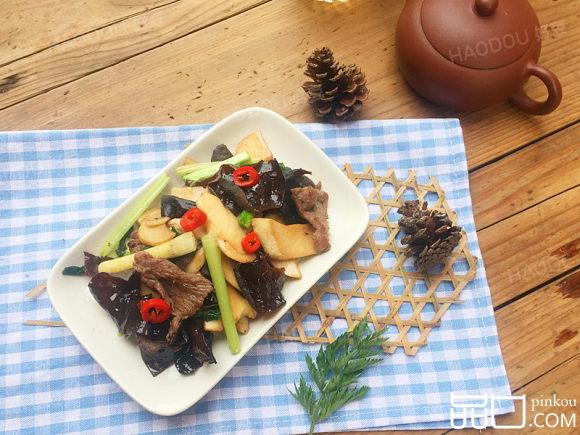 杏鲍菇木耳炒牛肉