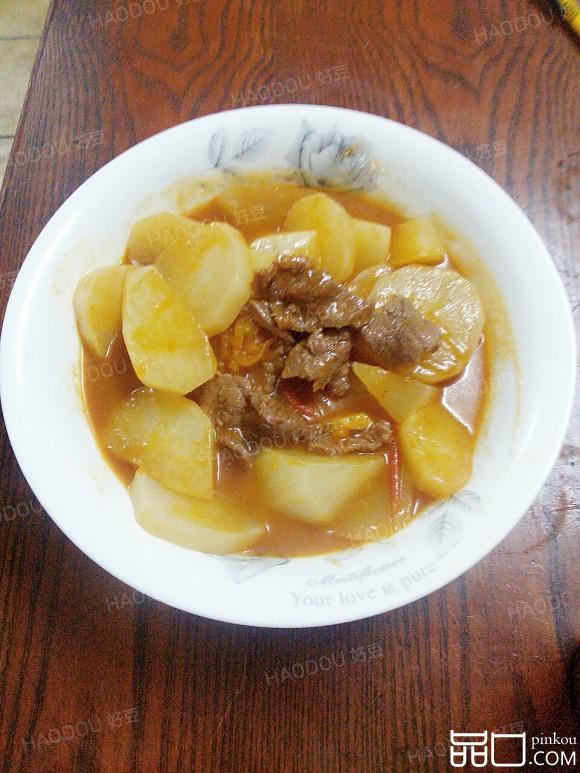 酸汤萝卜煮牛肉