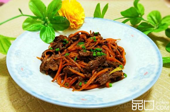 胡萝卜炒牛肉
