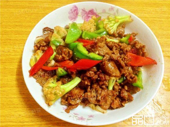牛肉炒花菜