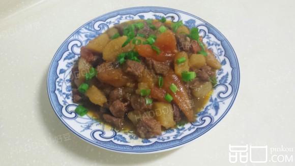 牛肉炖土豆西红柿
