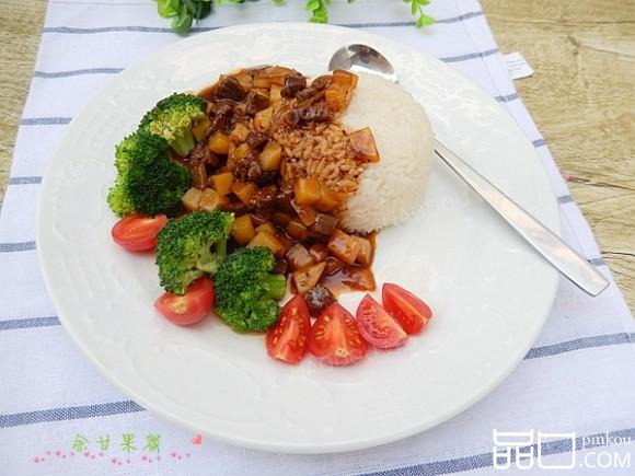 黑椒牛肉盖浇饭