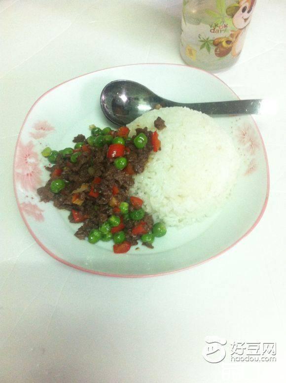 青豆牛肉末饭