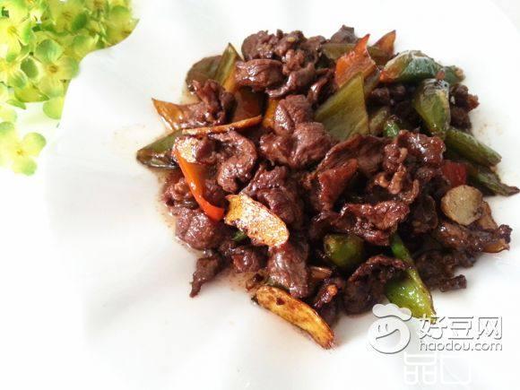 青红椒煸牛肉