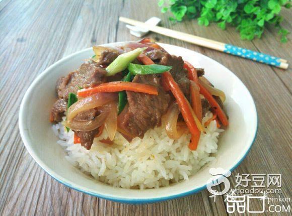 牛肉盖饭