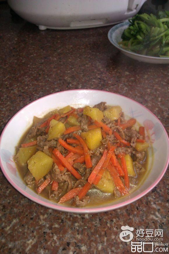 胡萝卜菠萝牛肉