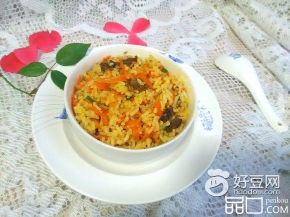胡萝卜牛肉炒饭