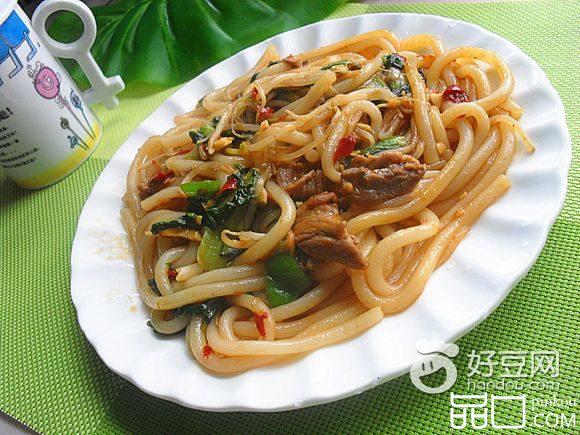 油菜豆芽炒米粉