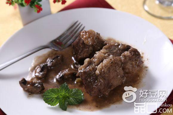 红酒牛肉