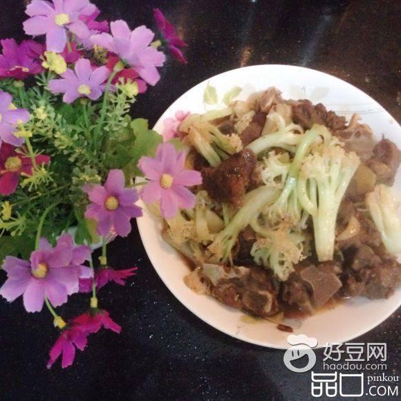 花菜焖牛肉