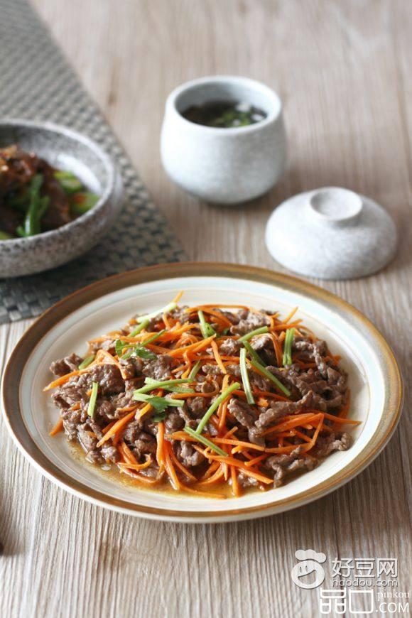 胡萝卜炒牛肉丝