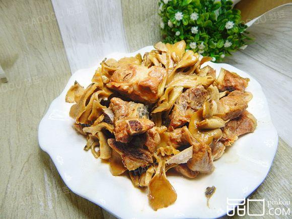 舞菇烧排骨