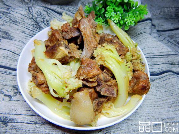 花菜烧排骨