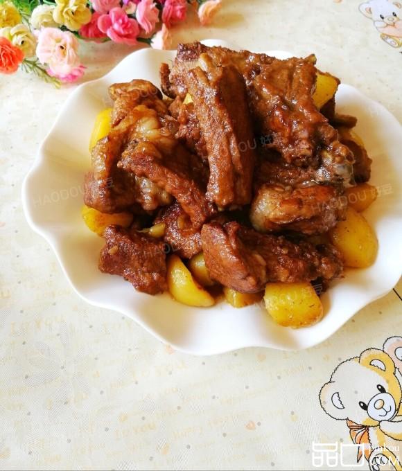 红烧排骨土豆块