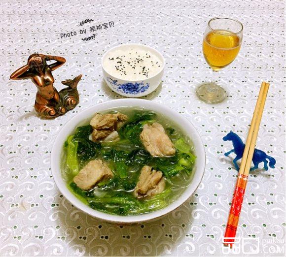 小白菜粉条排骨汤