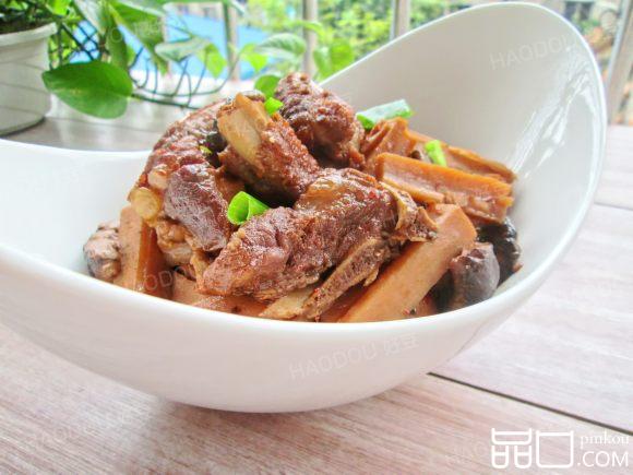 香菇莲藕烧排骨