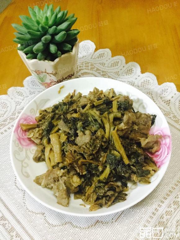 菜干焖排骨