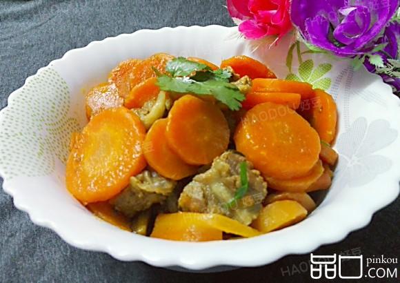 胡萝卜焖排骨