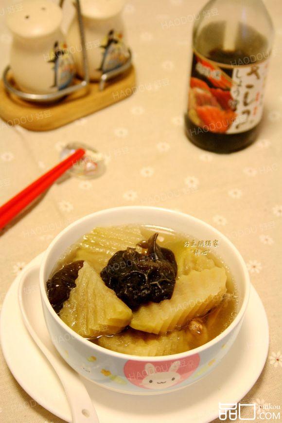 青萝卜木耳汤