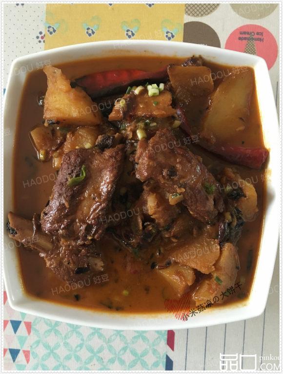 香辣土豆炖排骨