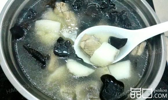 山药木耳排骨汤
