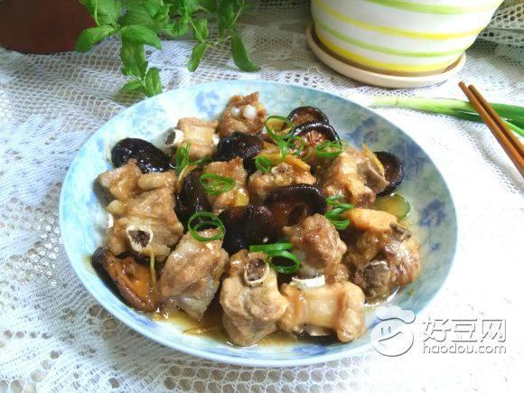 【手工美食】香菇蒸排