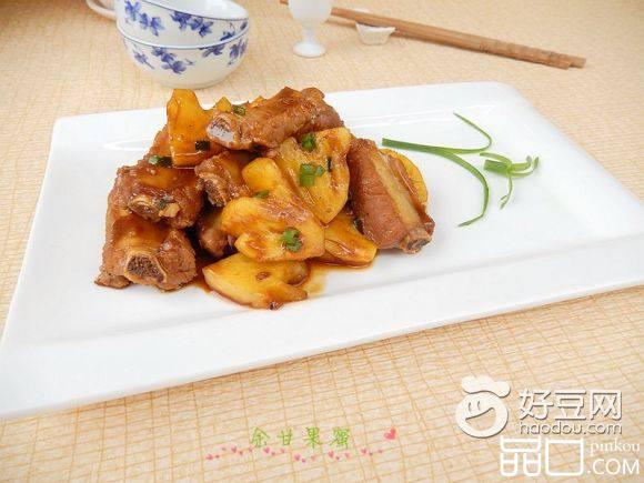 菠萝焖排骨