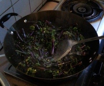 清炒红油菜步骤5