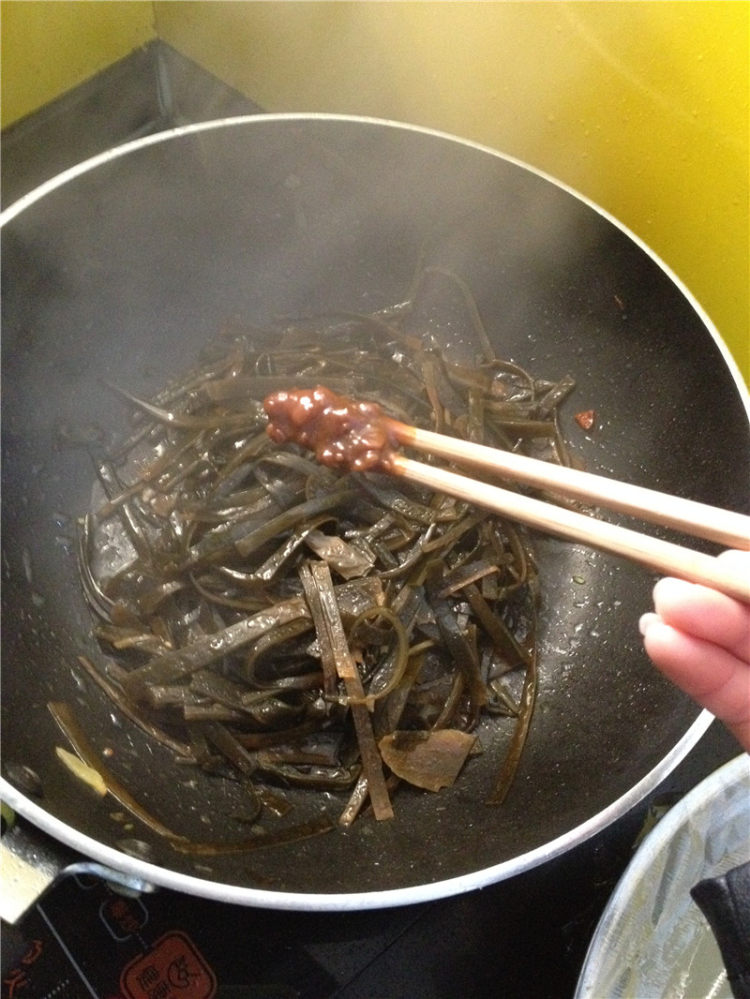 辣炒酱香海带步骤6