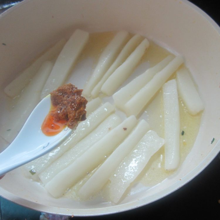 油咖喱焖山药步骤9