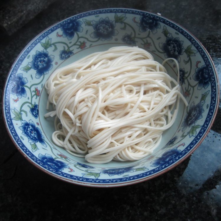牛肉萝卜面步骤6