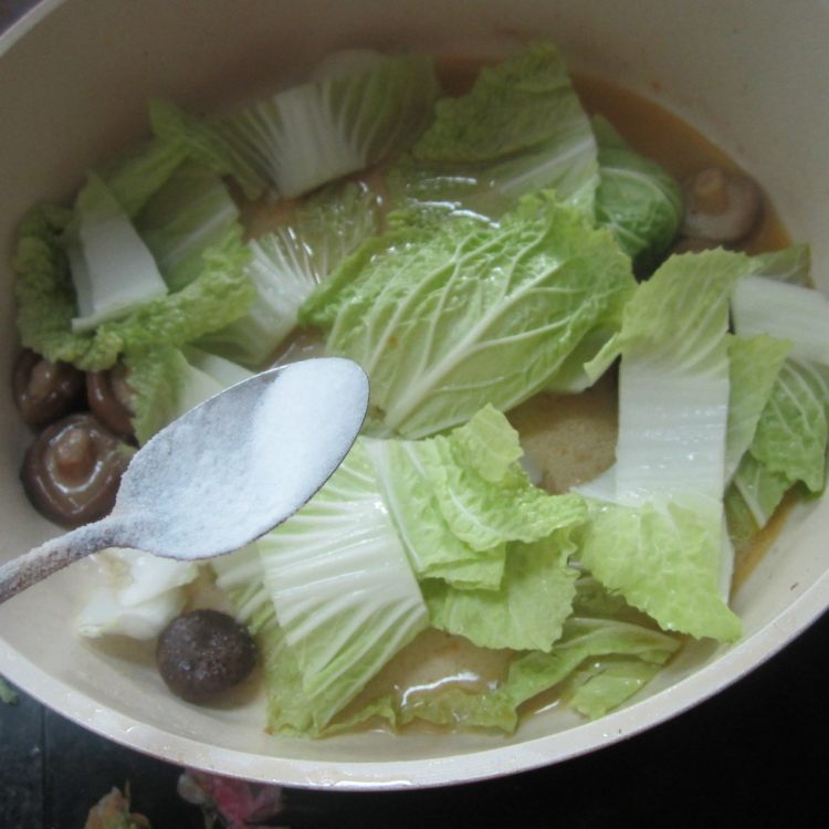 白菜煮香菇步骤5