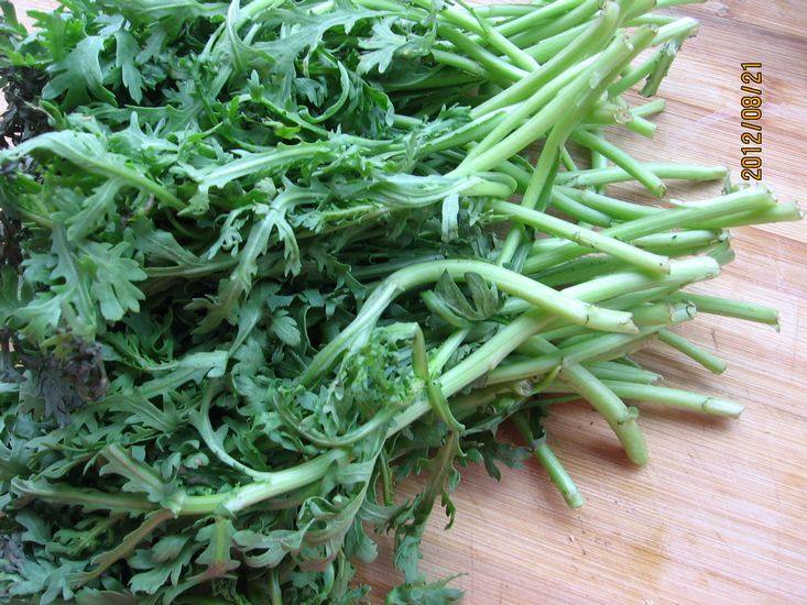 虾皮茼蒿步骤1