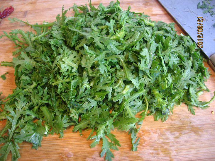 虾皮茼蒿步骤2