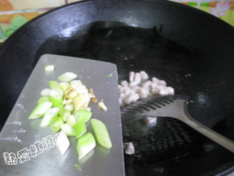 芦笋炒毛豆步骤4