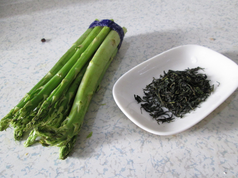 芦笋茶步骤1