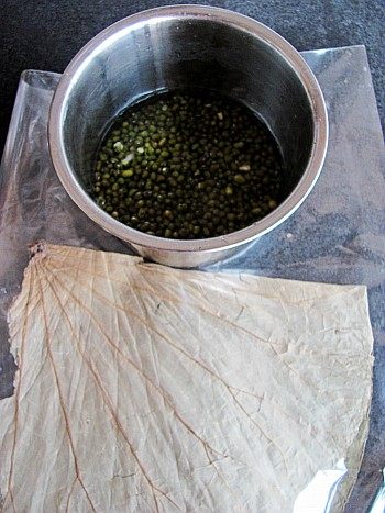 荷叶绿豆汤步骤1